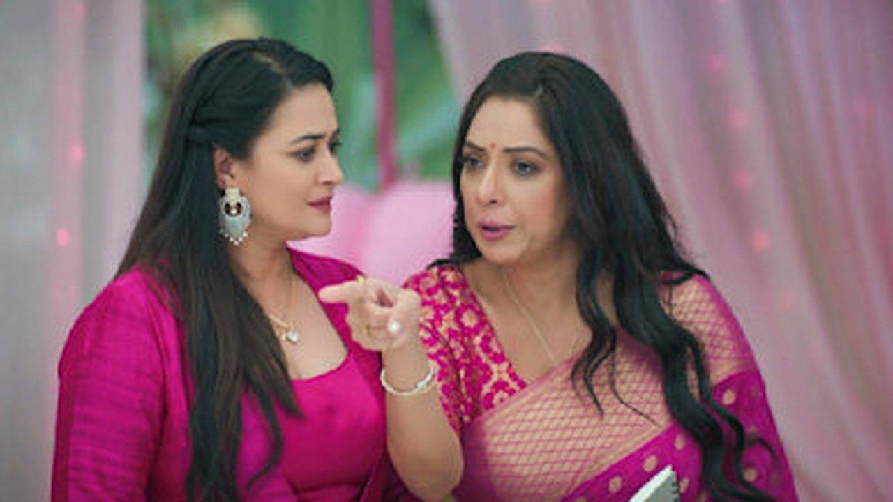 Anupama Fulfils Devika's Dream