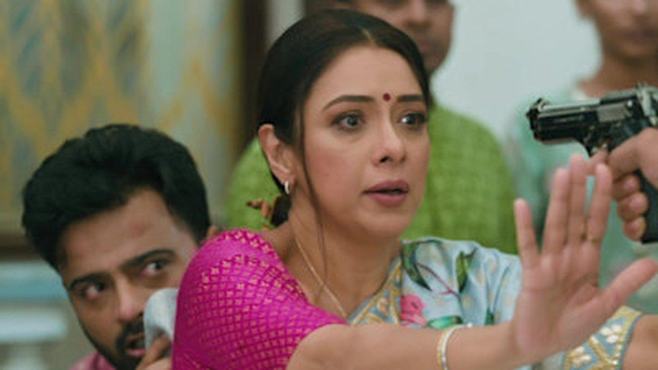Paritosh Seeks Anupama's Help